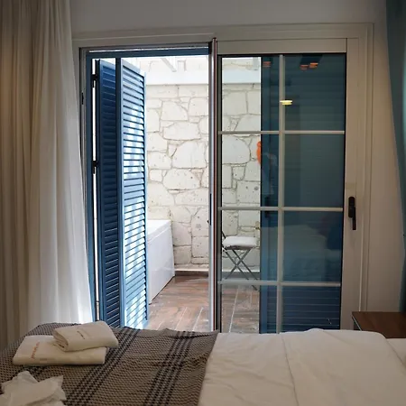 Cayirli Butik בית אירוח