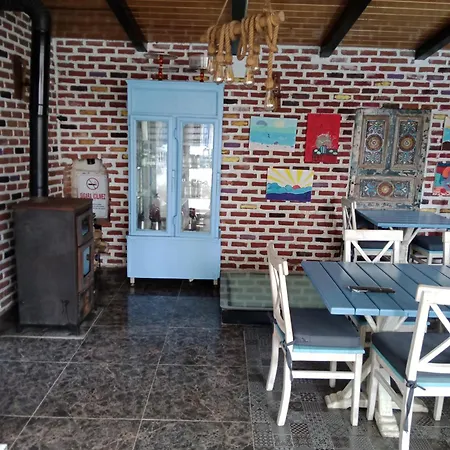 Cayirli Butik Чешме