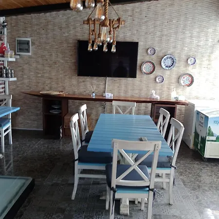 Проживання в сім'ї Cayirli Butik Чешме